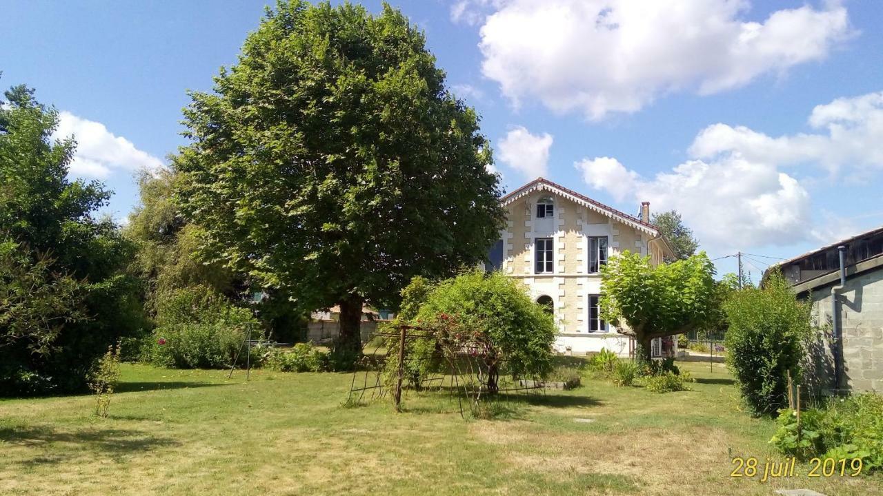 Montplaisir Bed & Breakfast Montendre Exterior foto